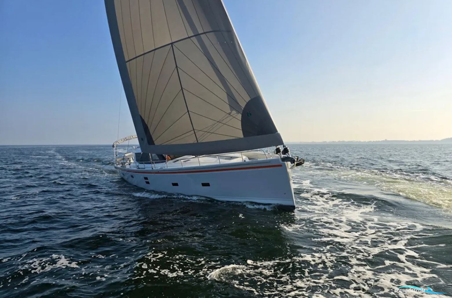 Moody 54 DS - Decksaloon