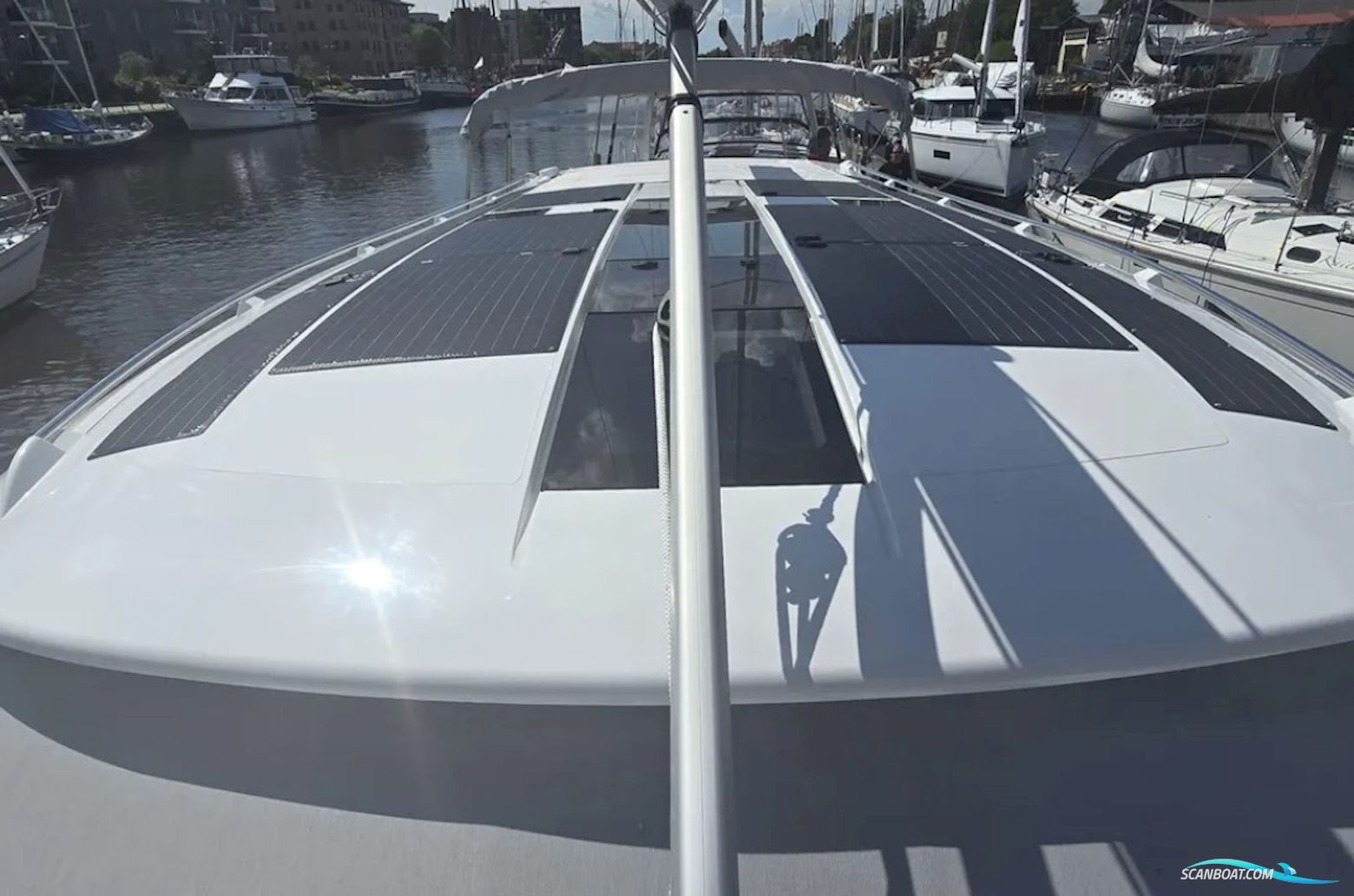 Moody 54 DS - Decksaloon