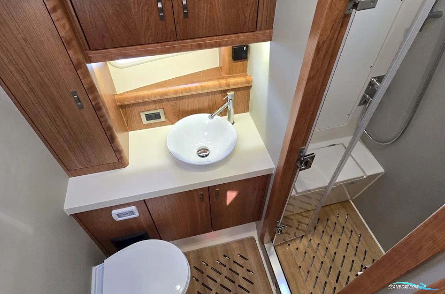 Moody 54 DS - Decksaloon