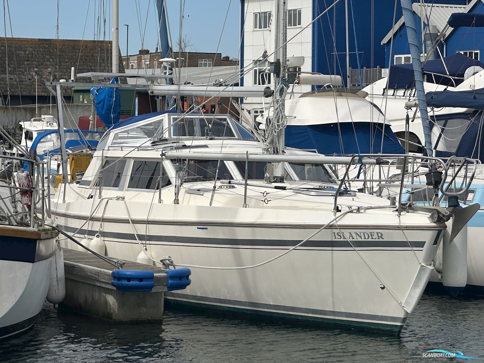 Moody Eclipse 33