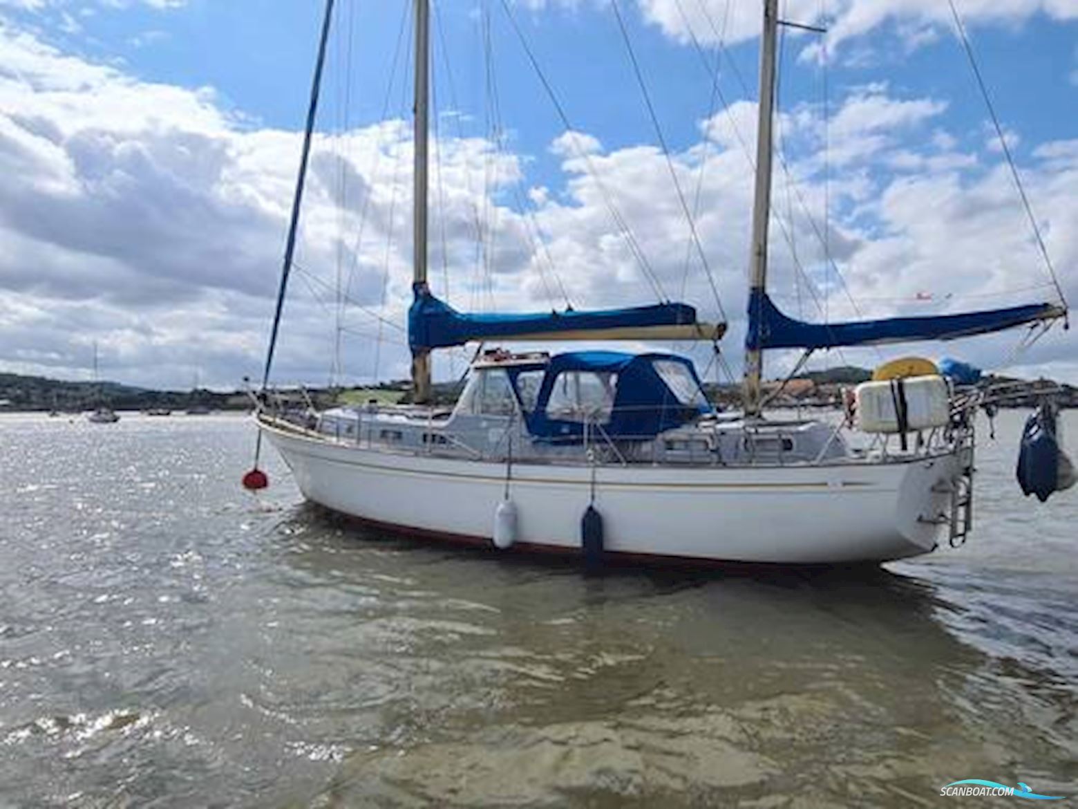 Moody Halbedier 36 Zeilboten 1972, met Sole motor, United Kingdom