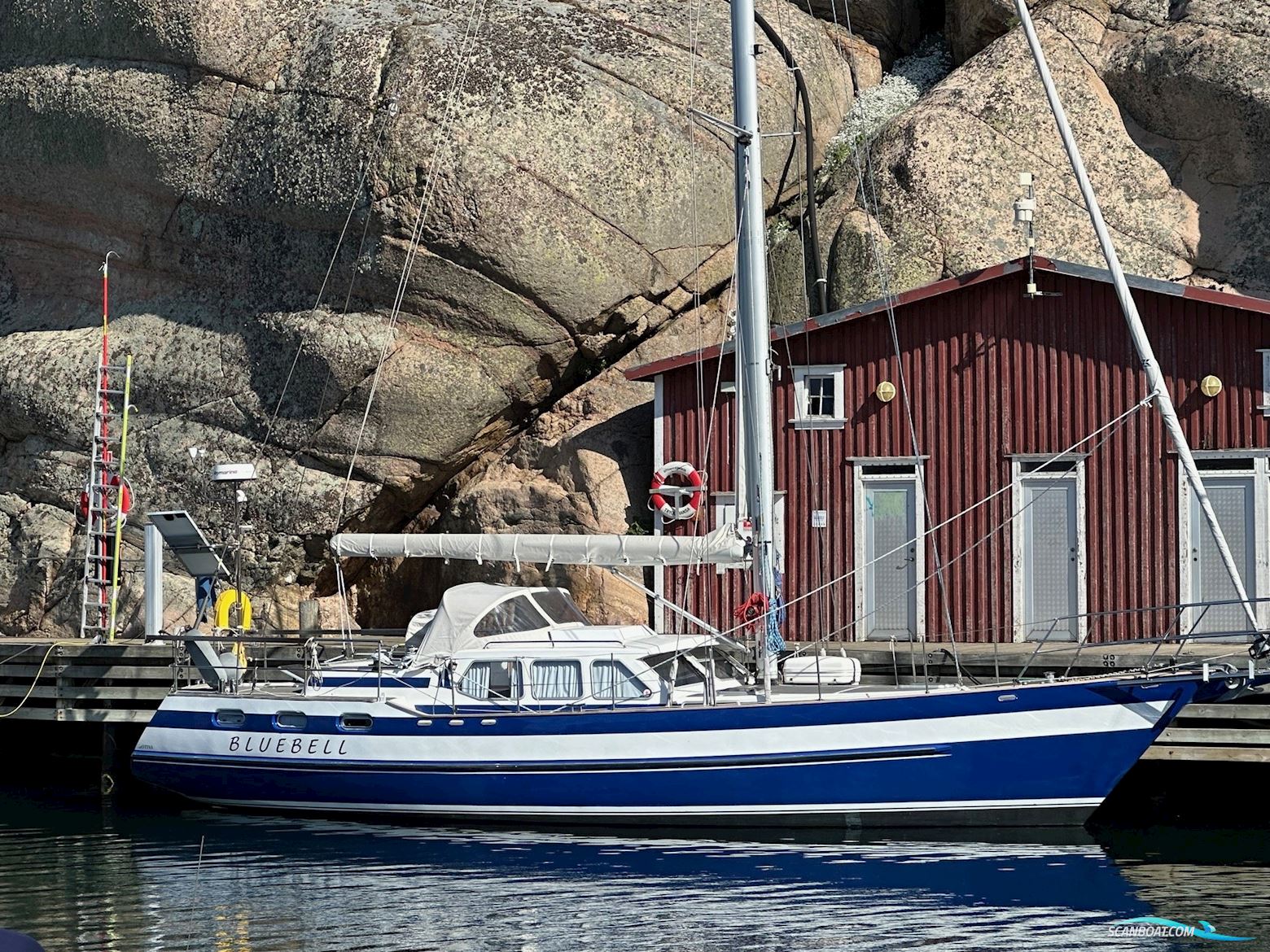 Motiva 41 Zeilboten 2001, met Perkins
 motor, Sweden