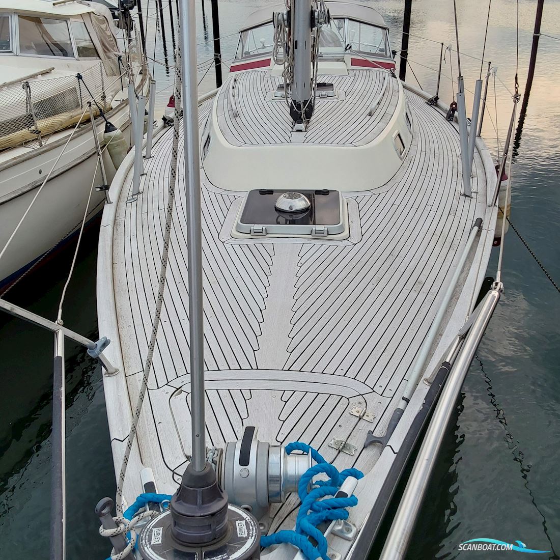 Najad 320