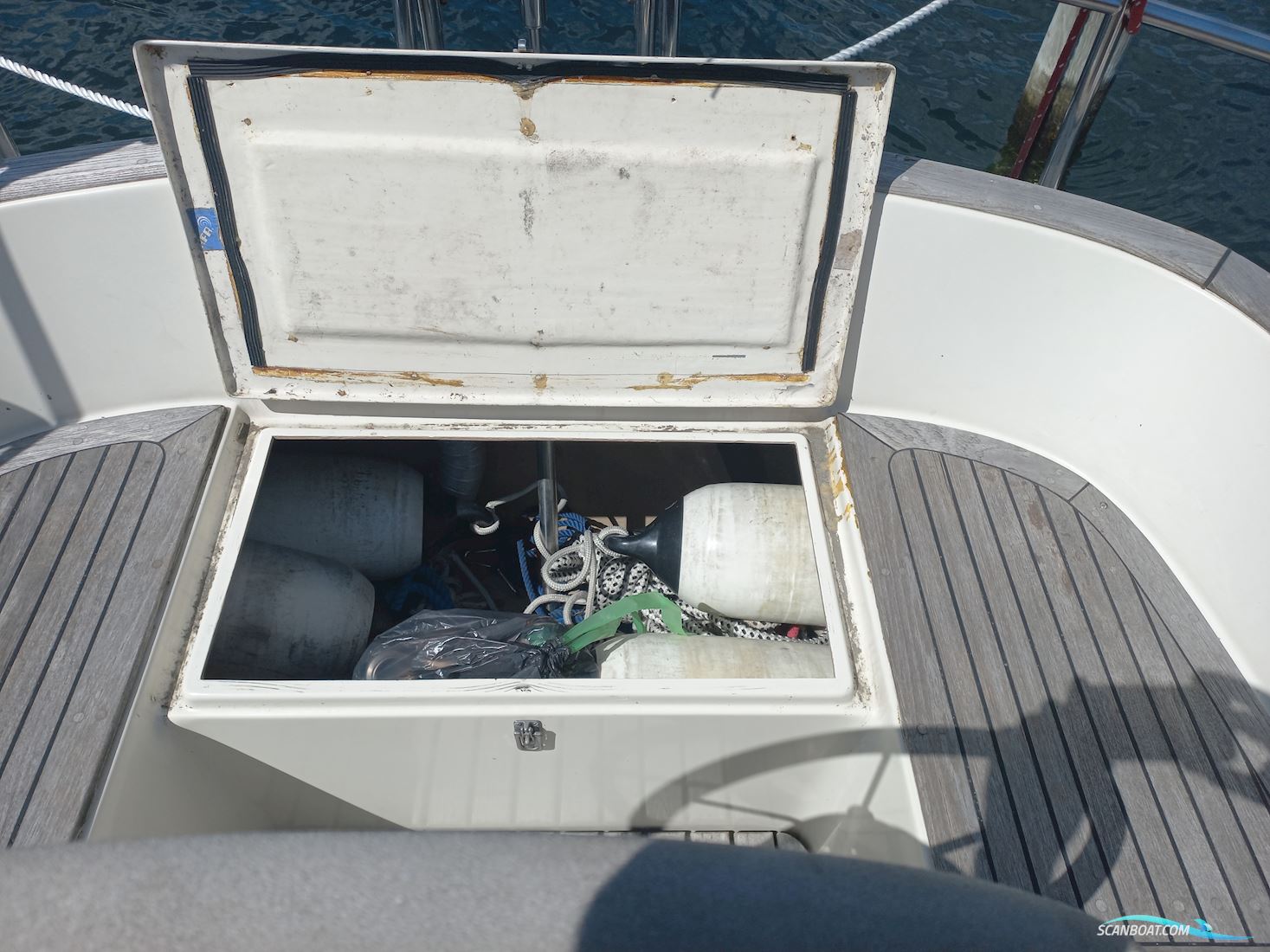 Najad 320