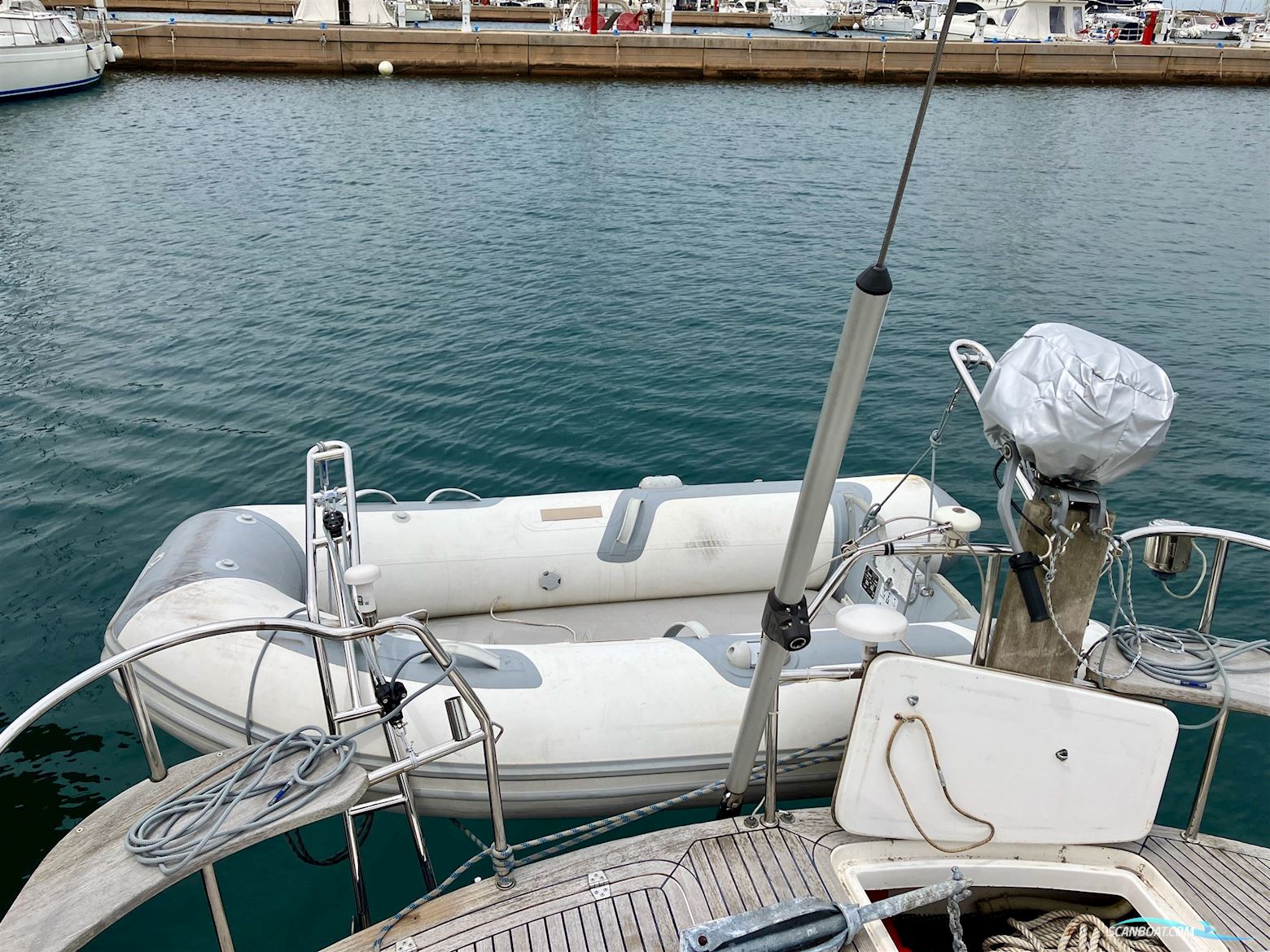 Najad 380