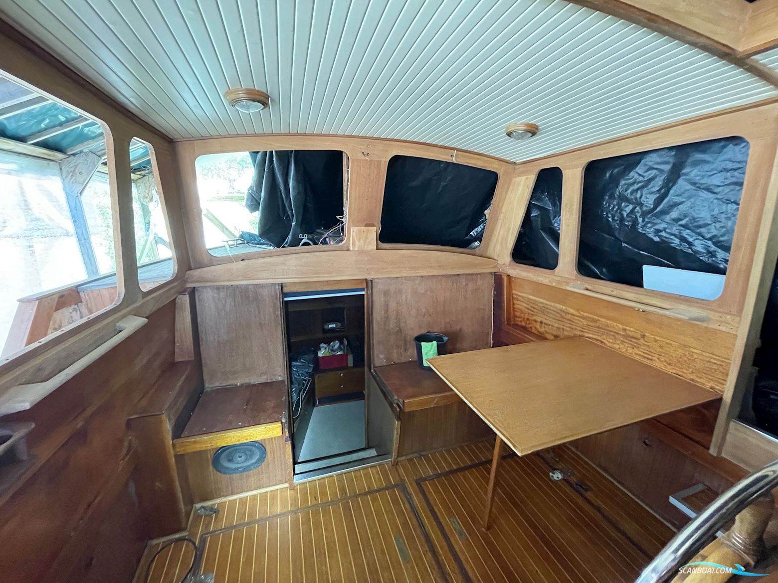 Nauticat  33
