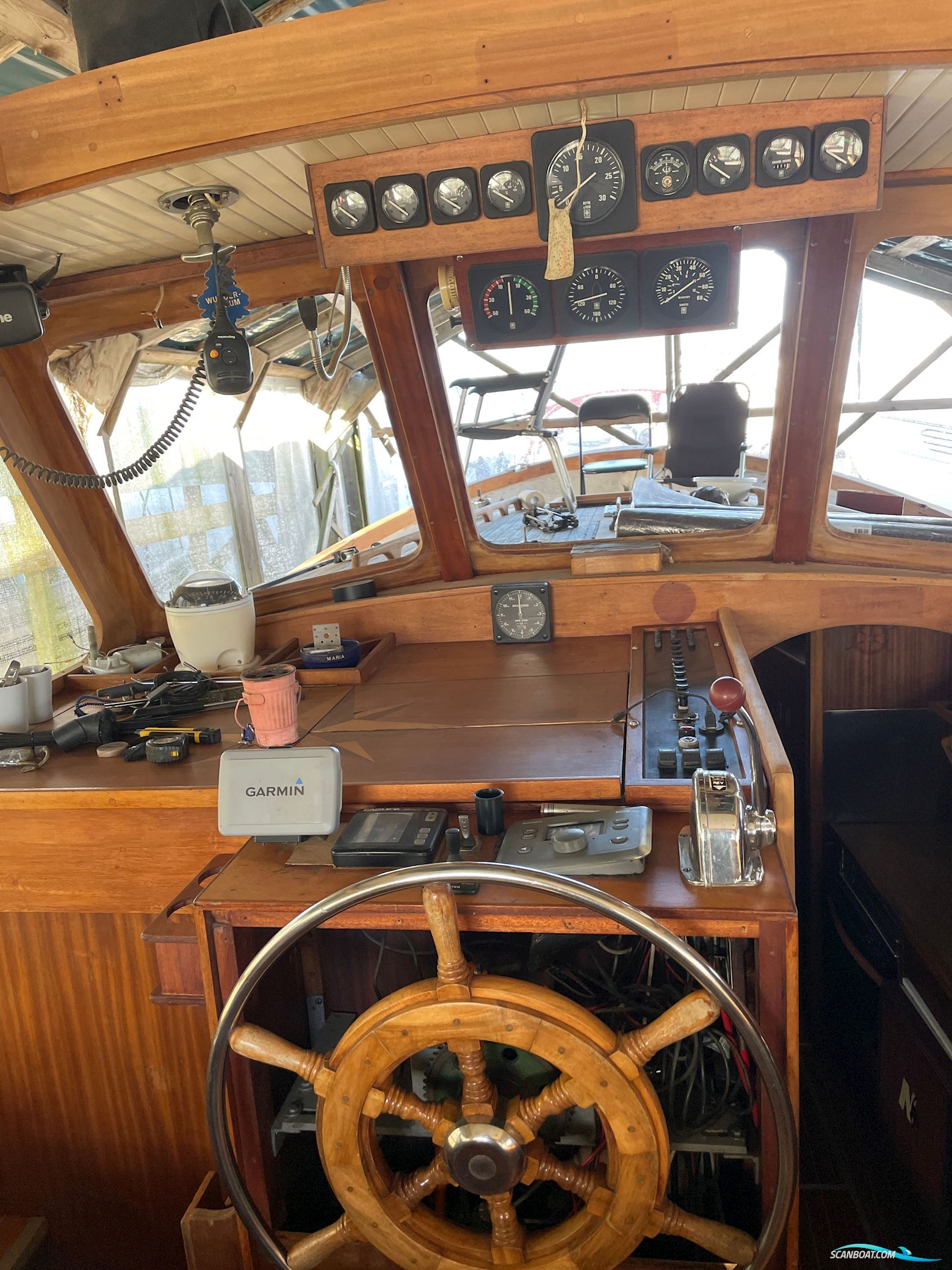 Nauticat  33