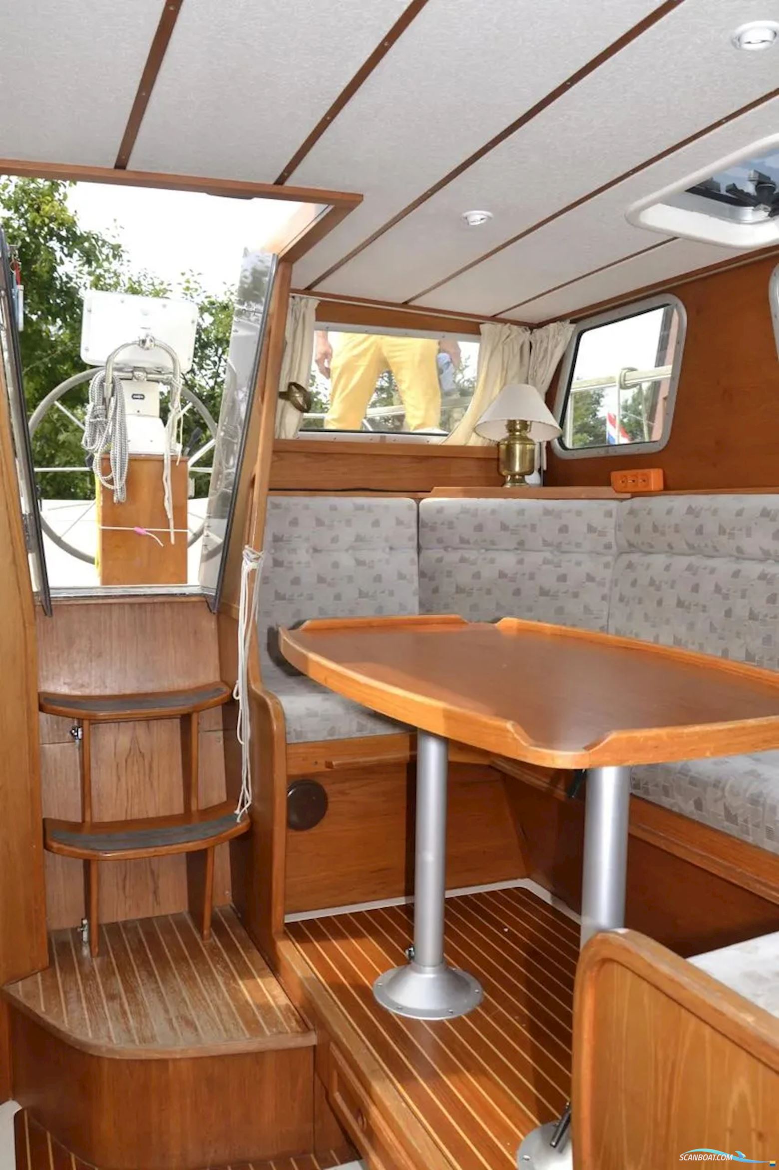 Nauticat 32