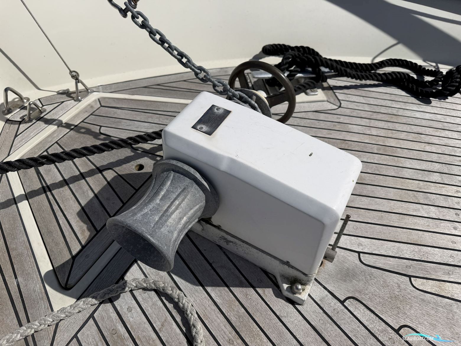 Nauticat 33