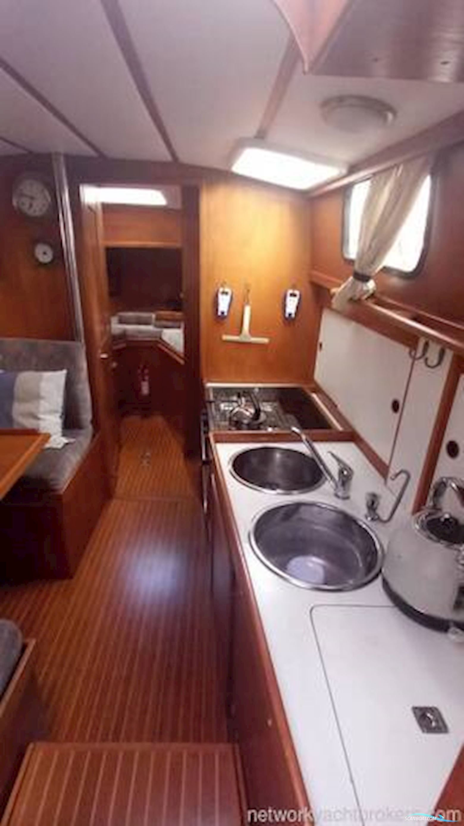 Nauticat 33
