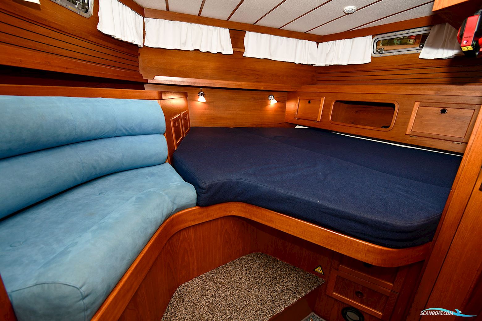 Nauticat 35