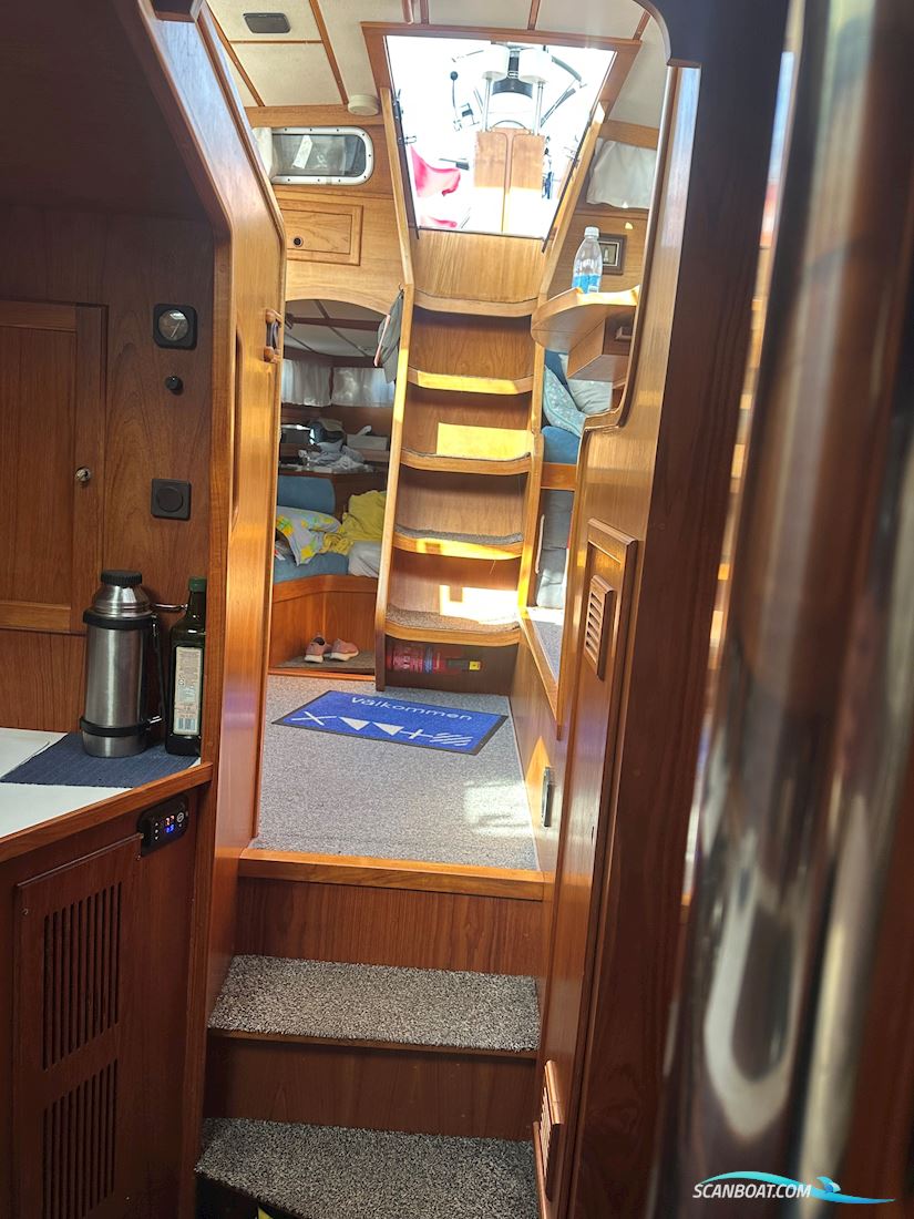 Nauticat 35