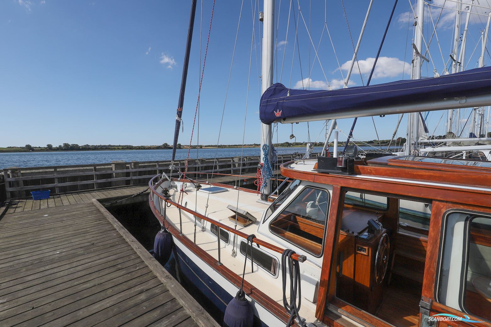 Nauticat 38