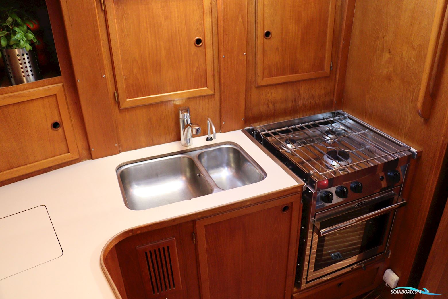 Nauticat 40