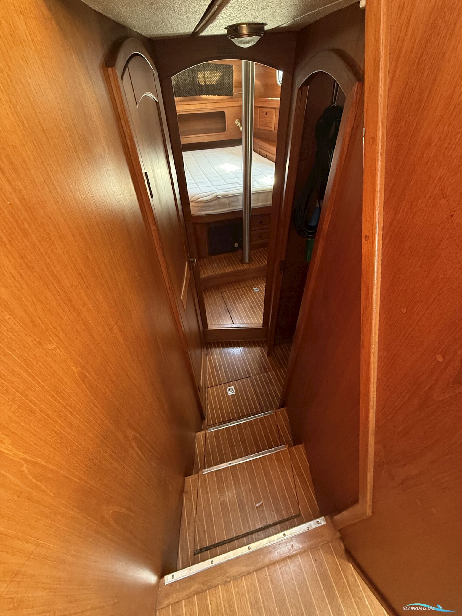 Nauticat 43 med mulig havneplads