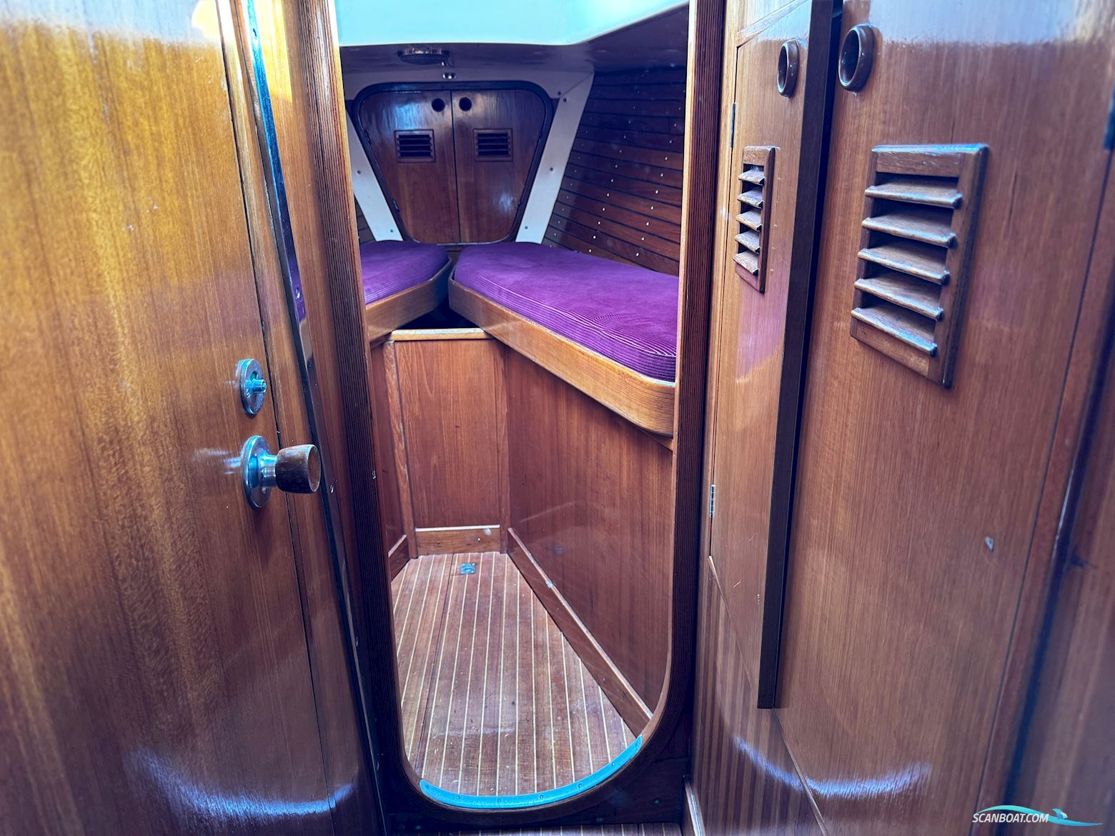 Nautors Swan 37