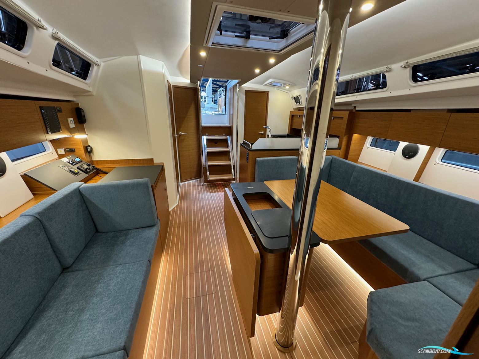 NEW PRICE – HANSE 410 – 2025