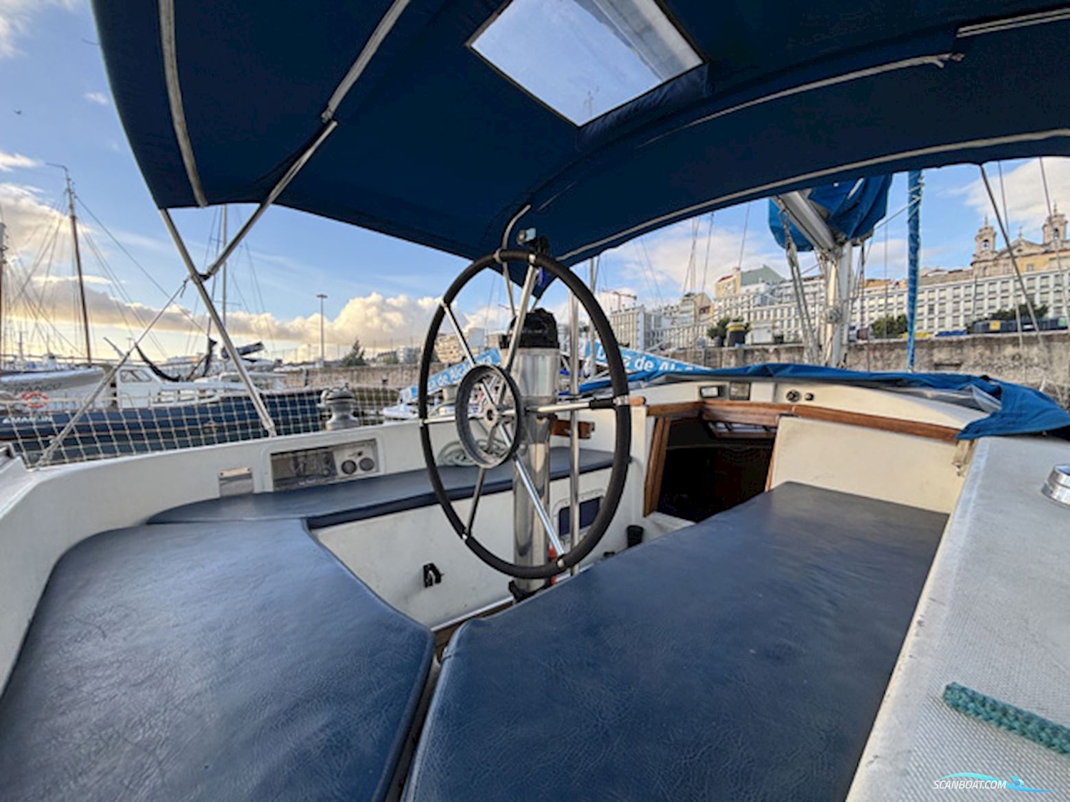 North Wind Mistral 36