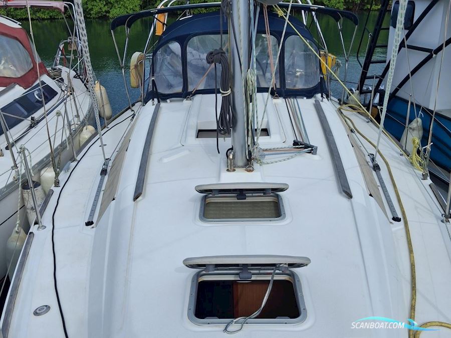 Oceanis 34