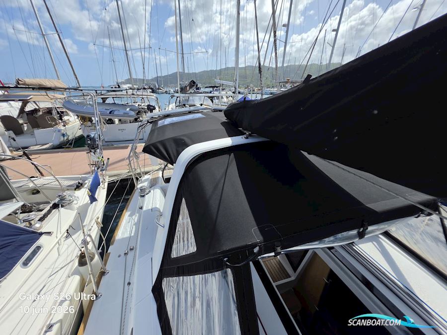 Oceanis 38