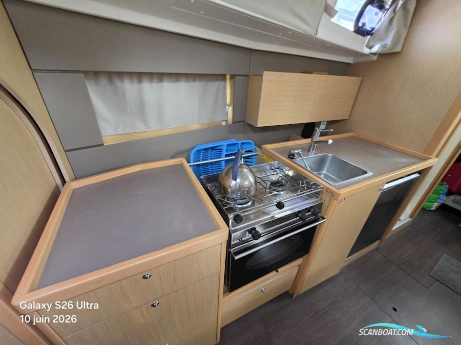 Oceanis 38