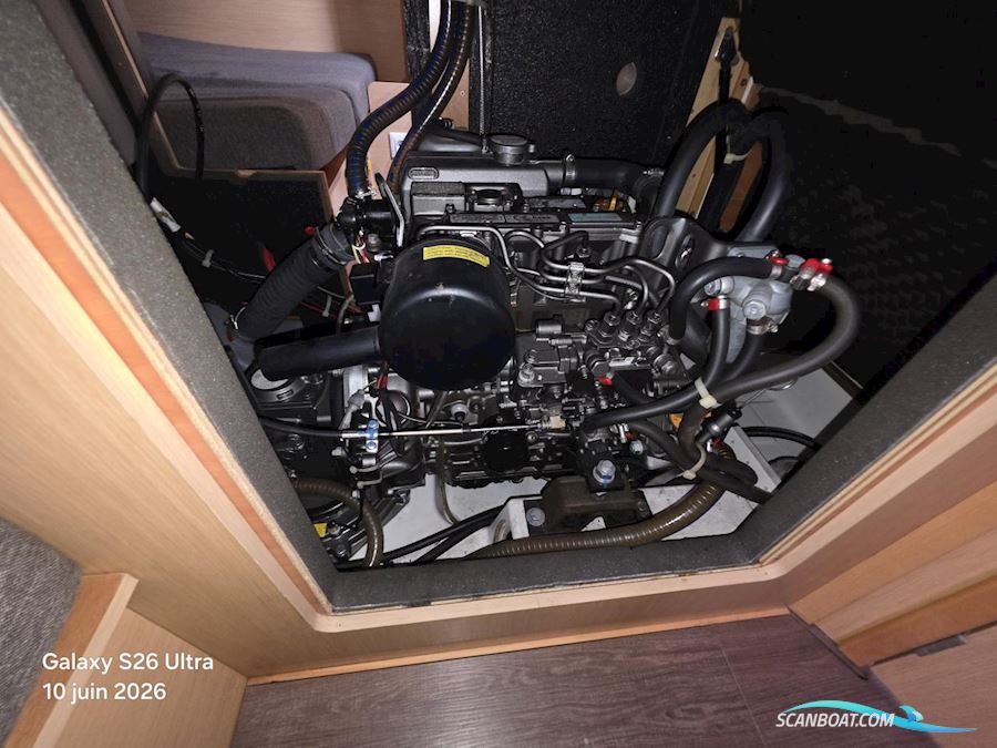 Oceanis 38