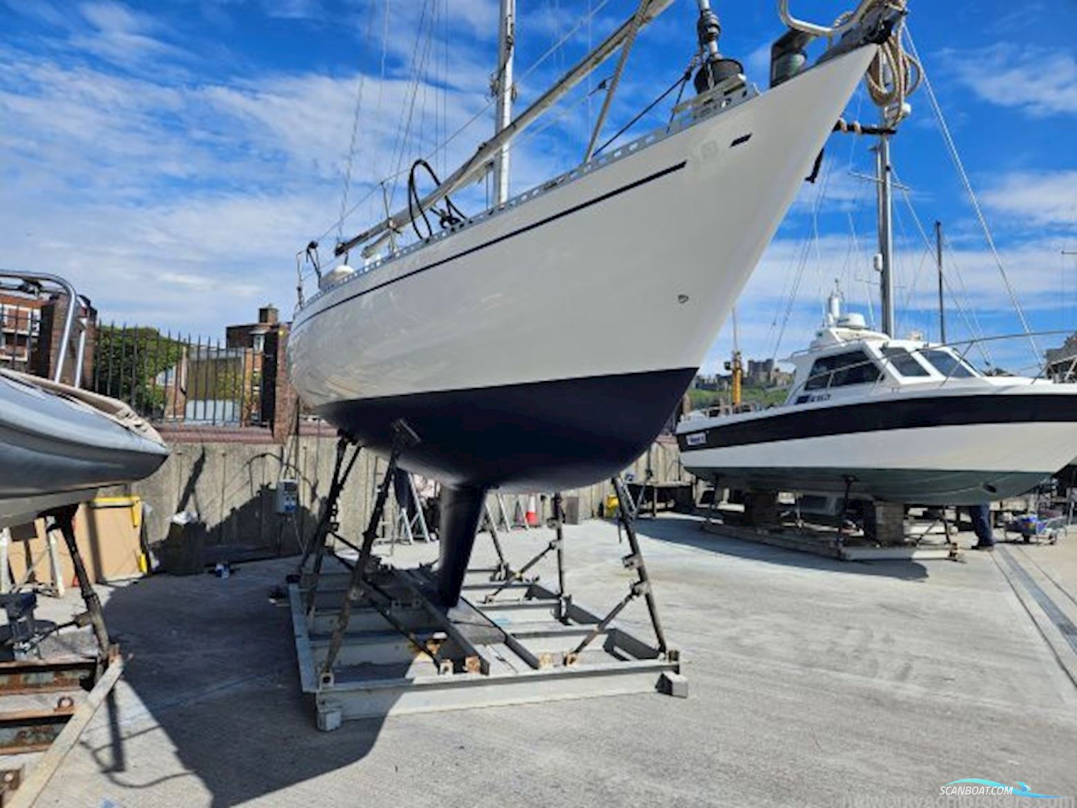 Omega Yachts 28
