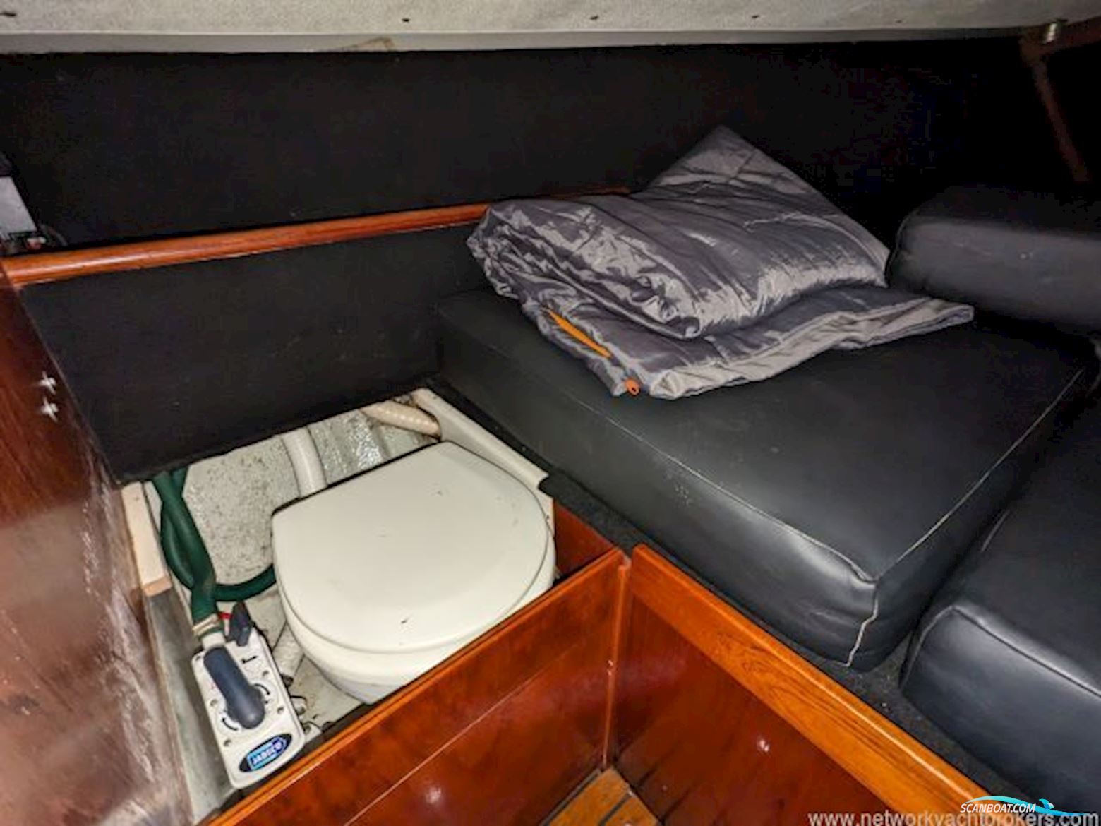 Omega Yachts 28