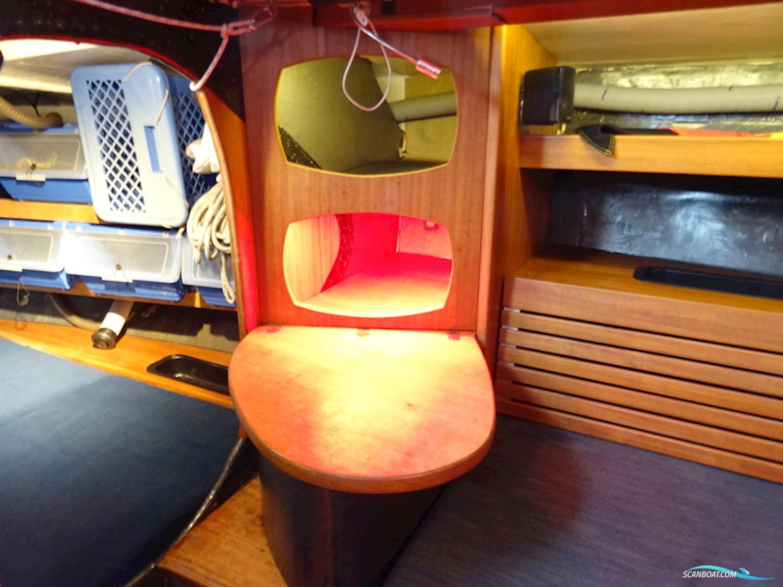 one Tonner Judel & Vrolijk