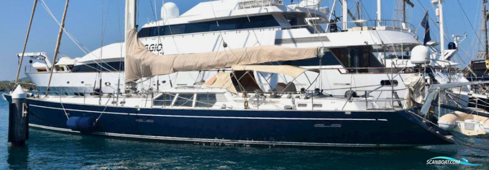 Oyster 80 Deck Saloon