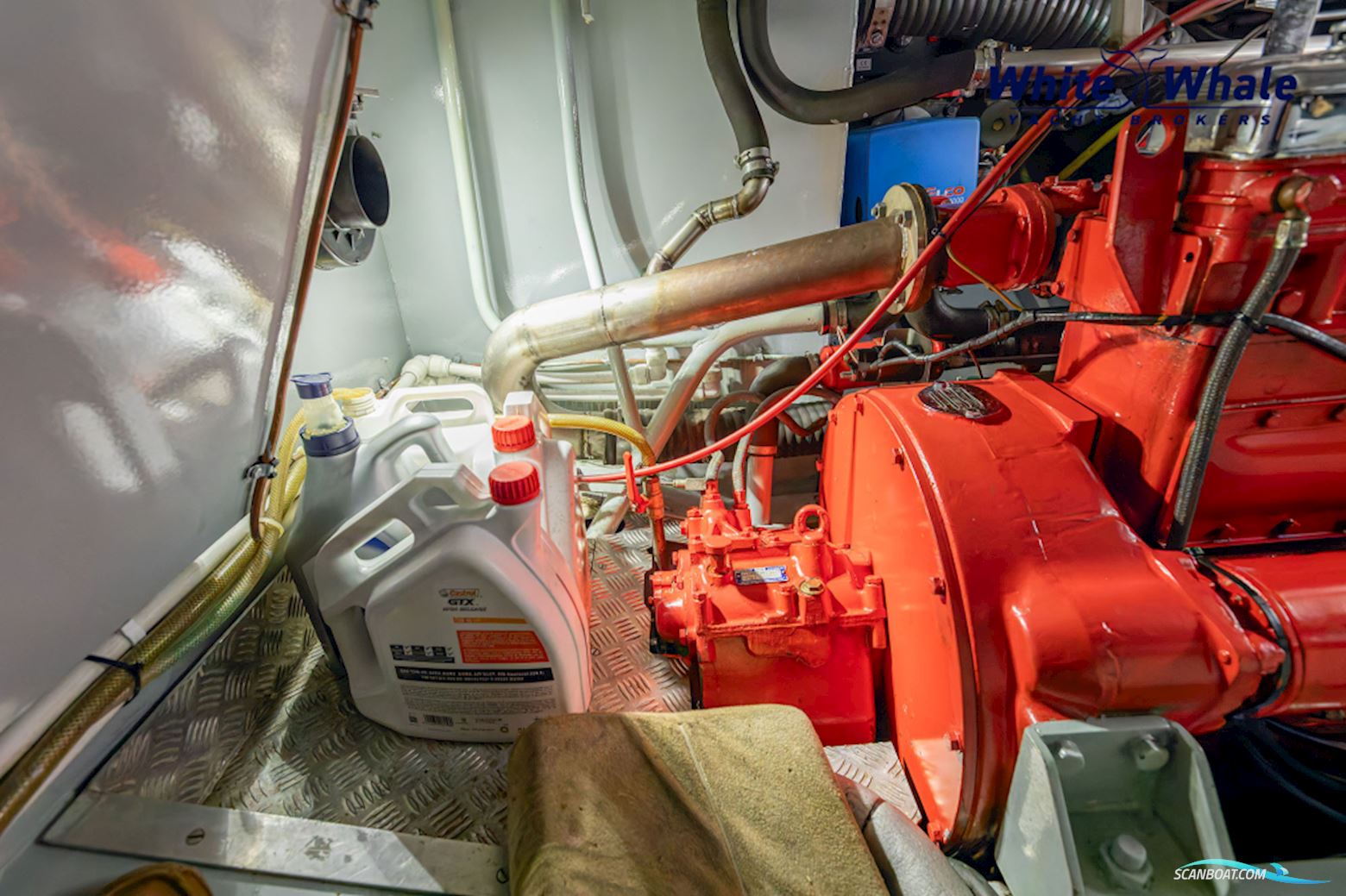 Pieter Beeldsnijder  Stagzeil schoener custom built refit