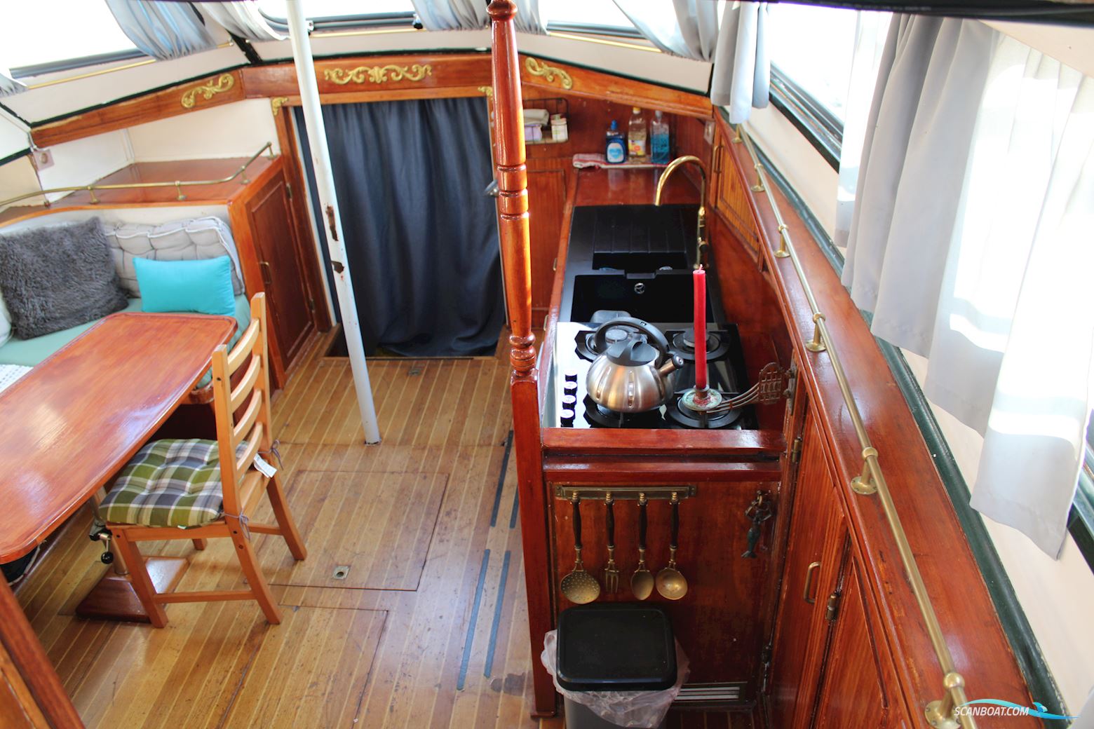 Porsius Shipyard Directieboot