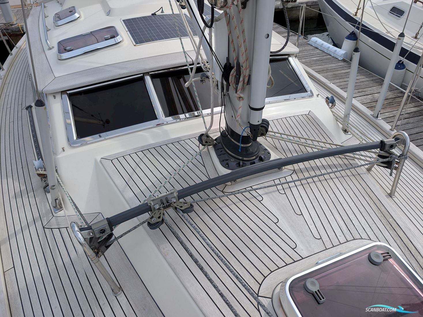 Regina 35
