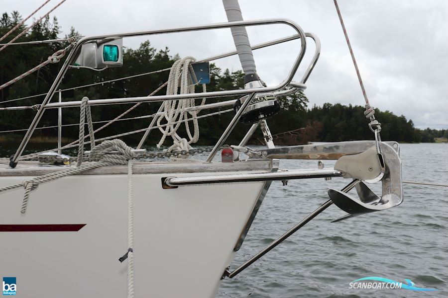 Regina 35