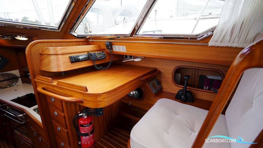 Regina 38