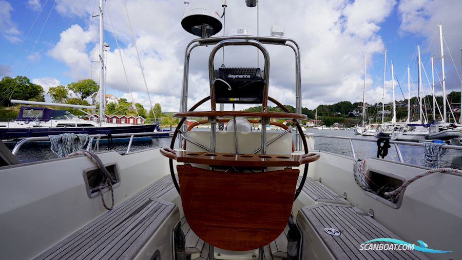 Regina 38