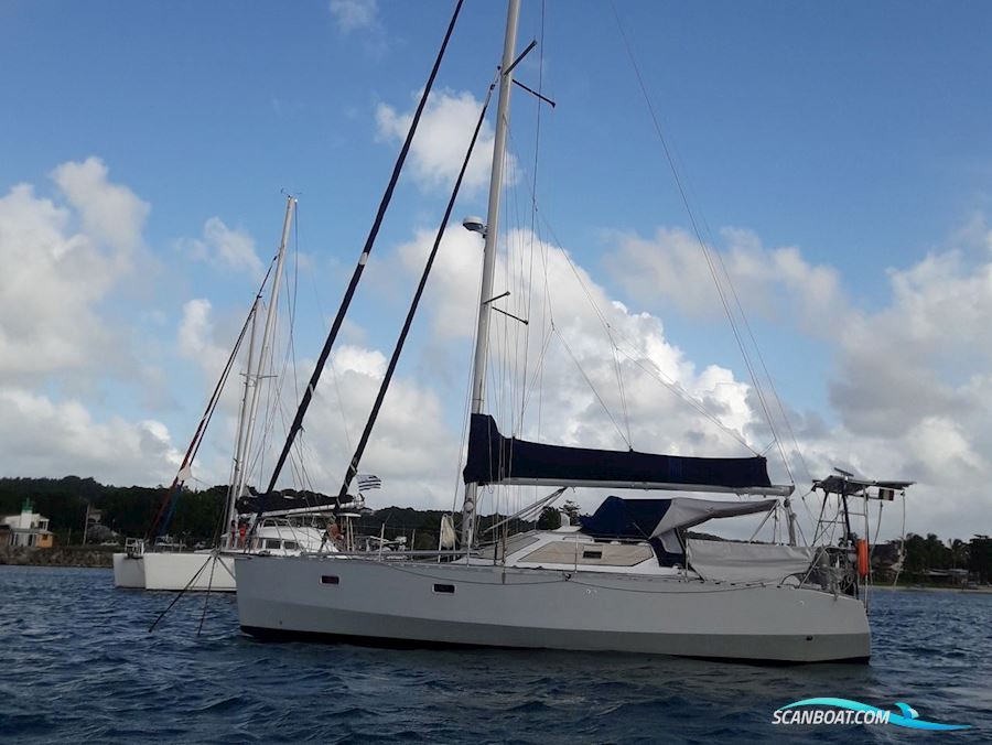 RM 1050 Zeilboten 2010, met Volvo D1-30 motor, Martinique