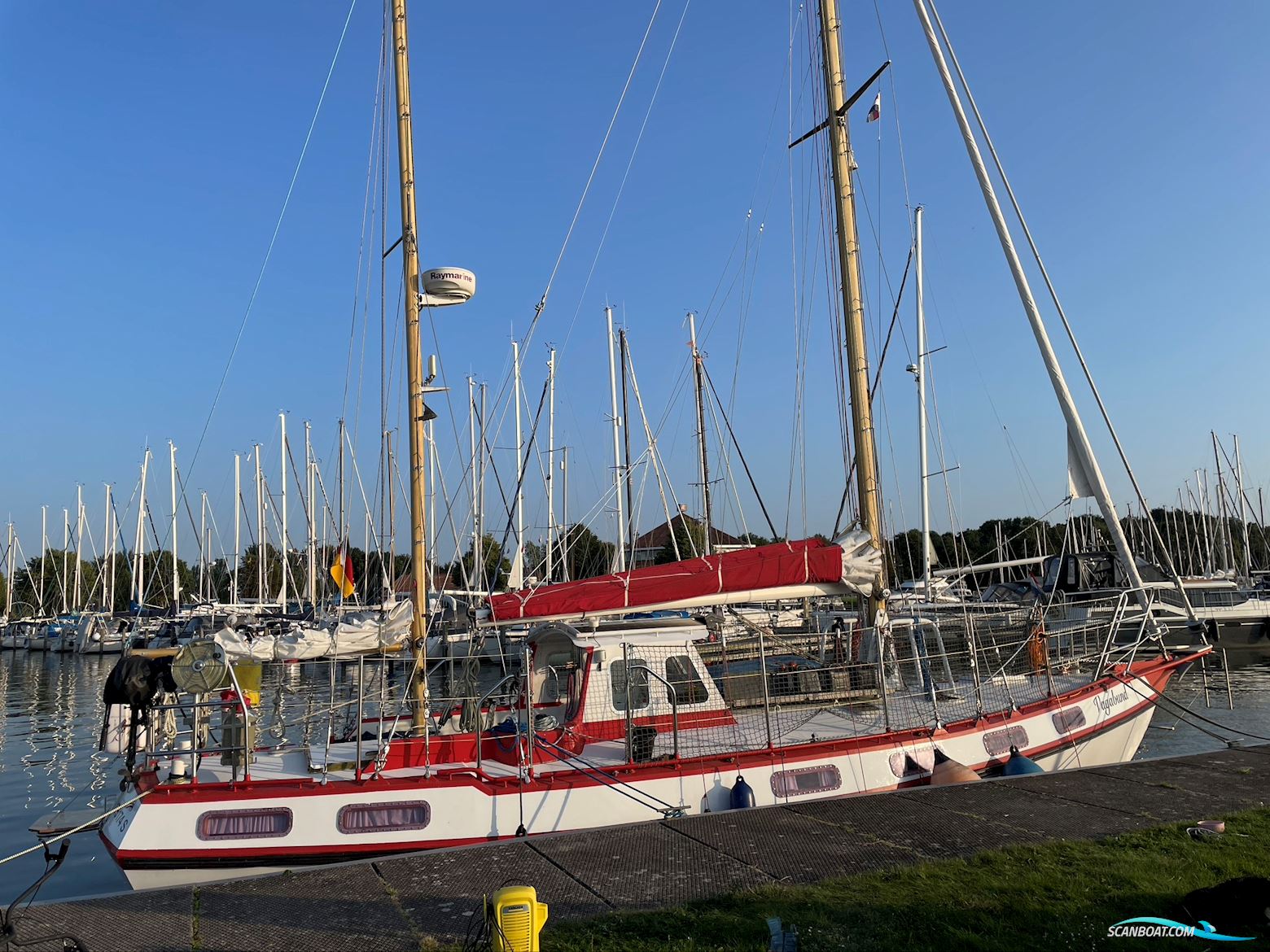 Robert Tucker Ketch R393