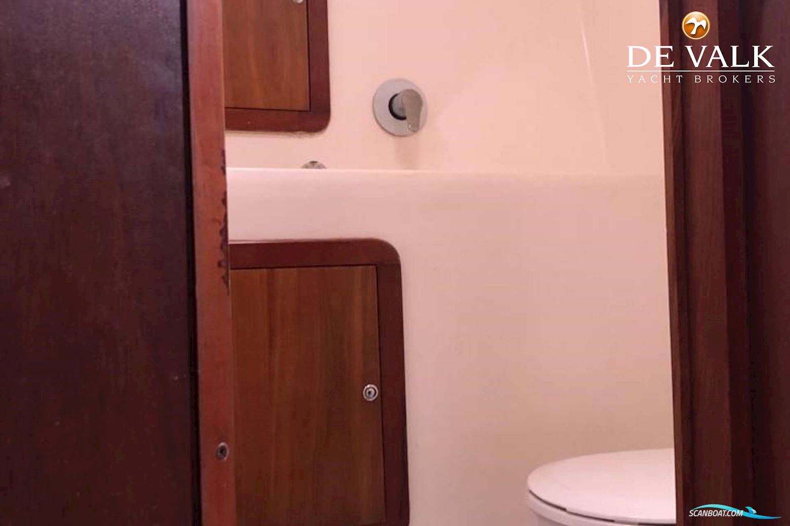 RON HOLLAND Omega 46