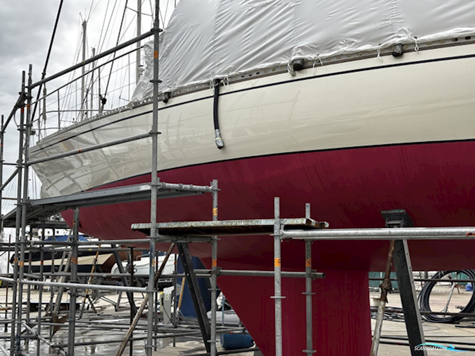 Royal Huisman 49