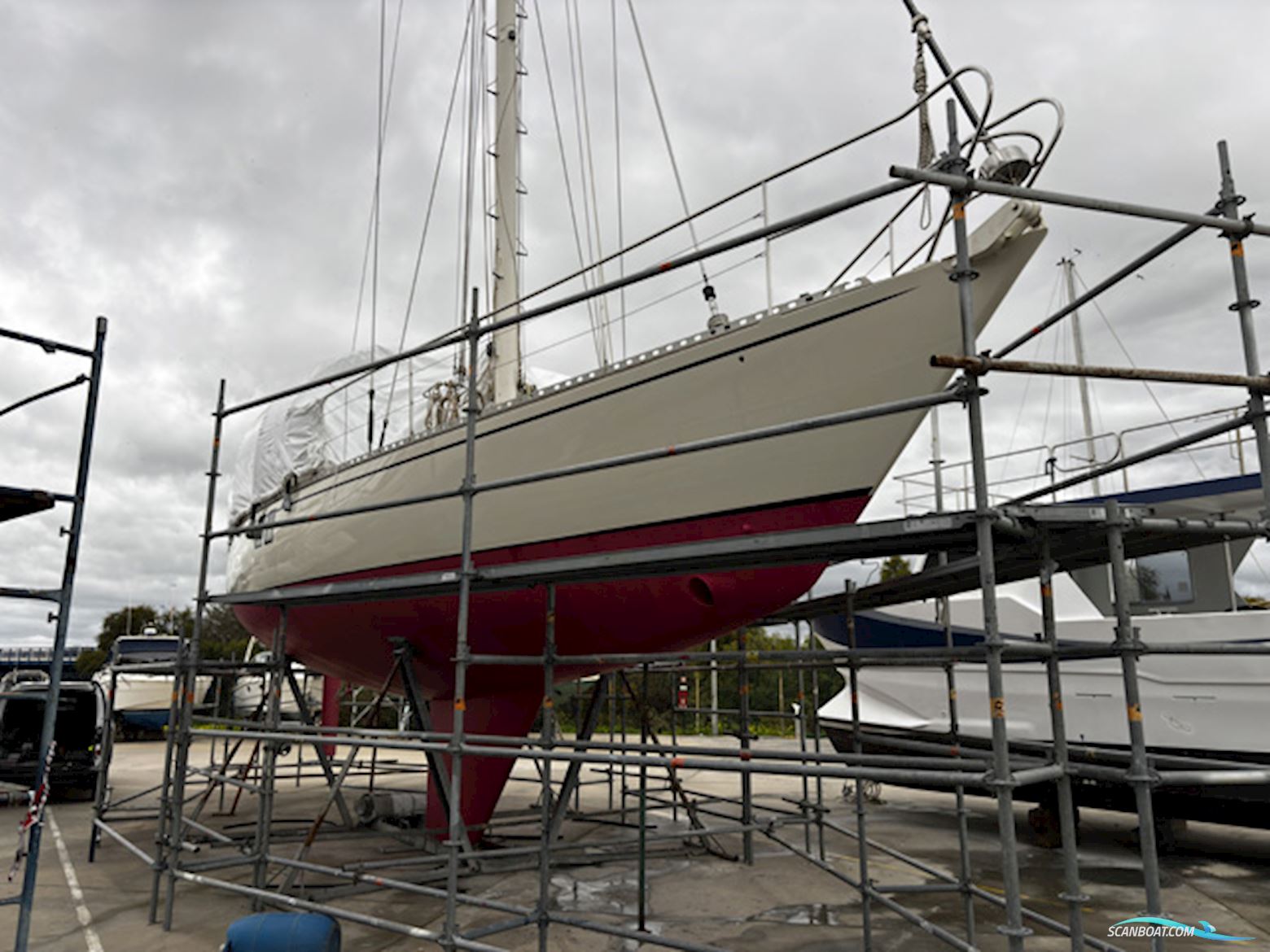 Royal Huisman 49