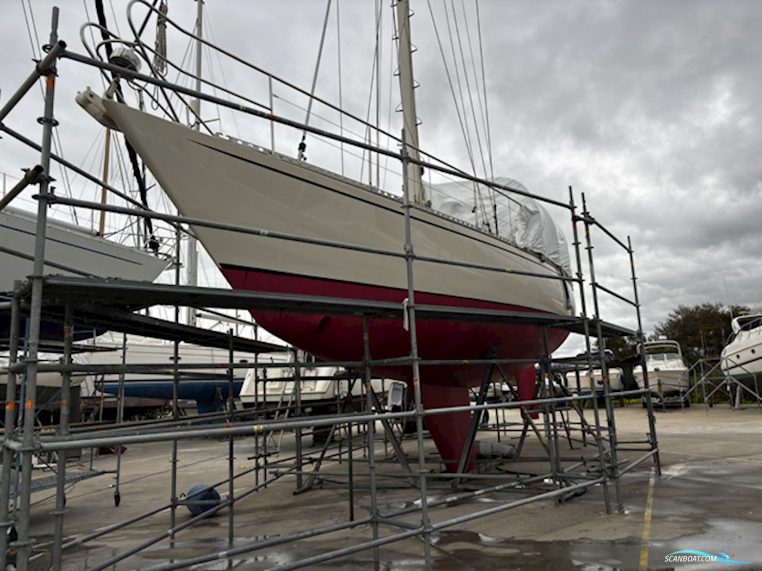 Royal Huisman 49