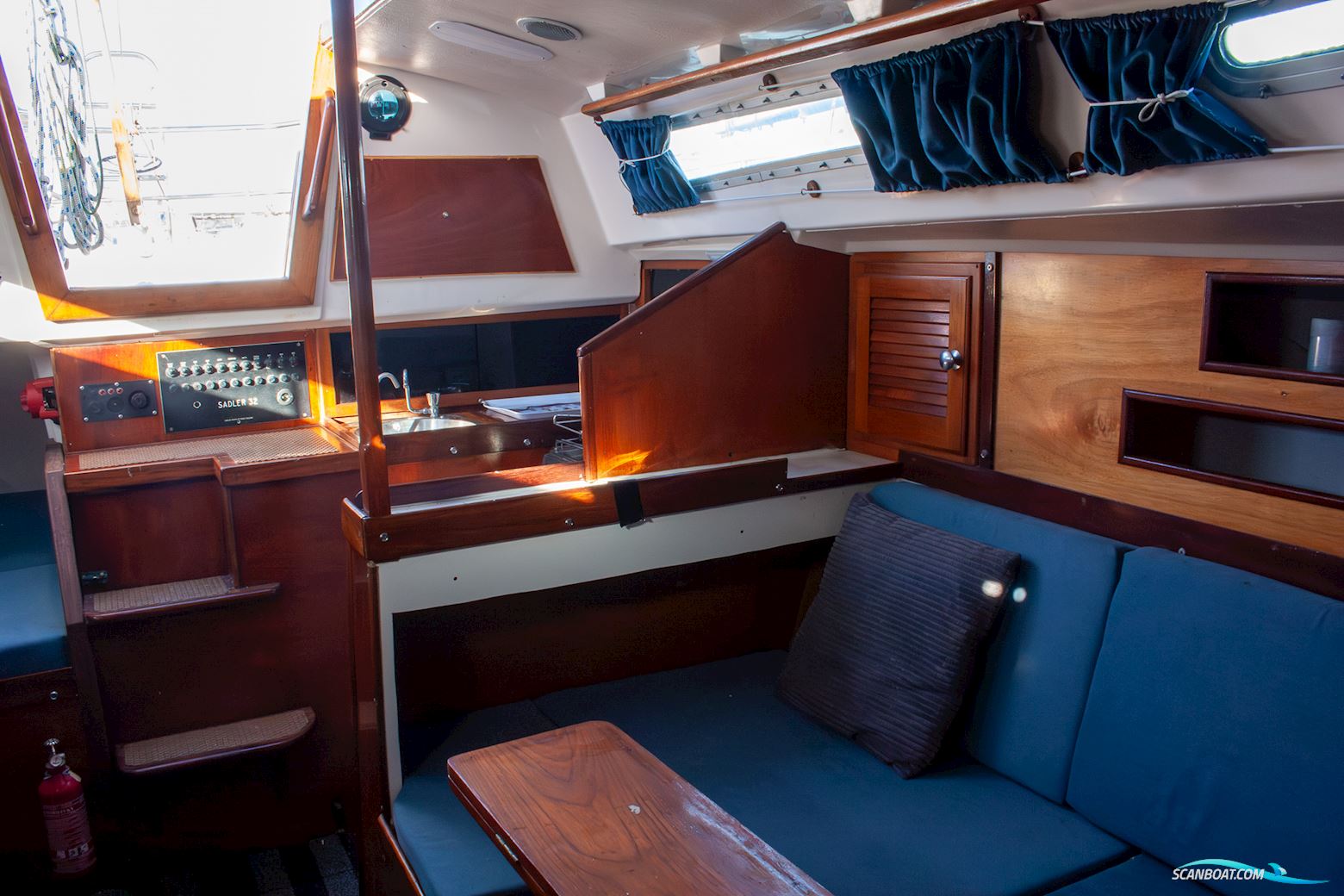 Sadler 32