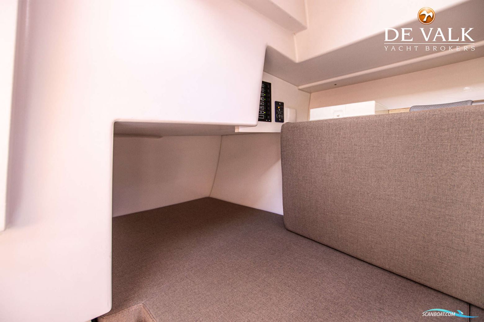 SAFFIER SC10 Cabin