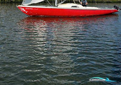 Safir 10 Zeilboten 1987, met Mercury 4 Stroke motor, Denemarken