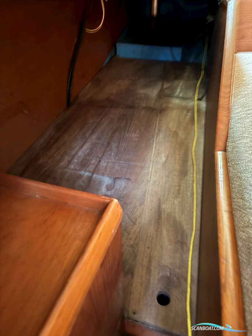 Sagitta 35