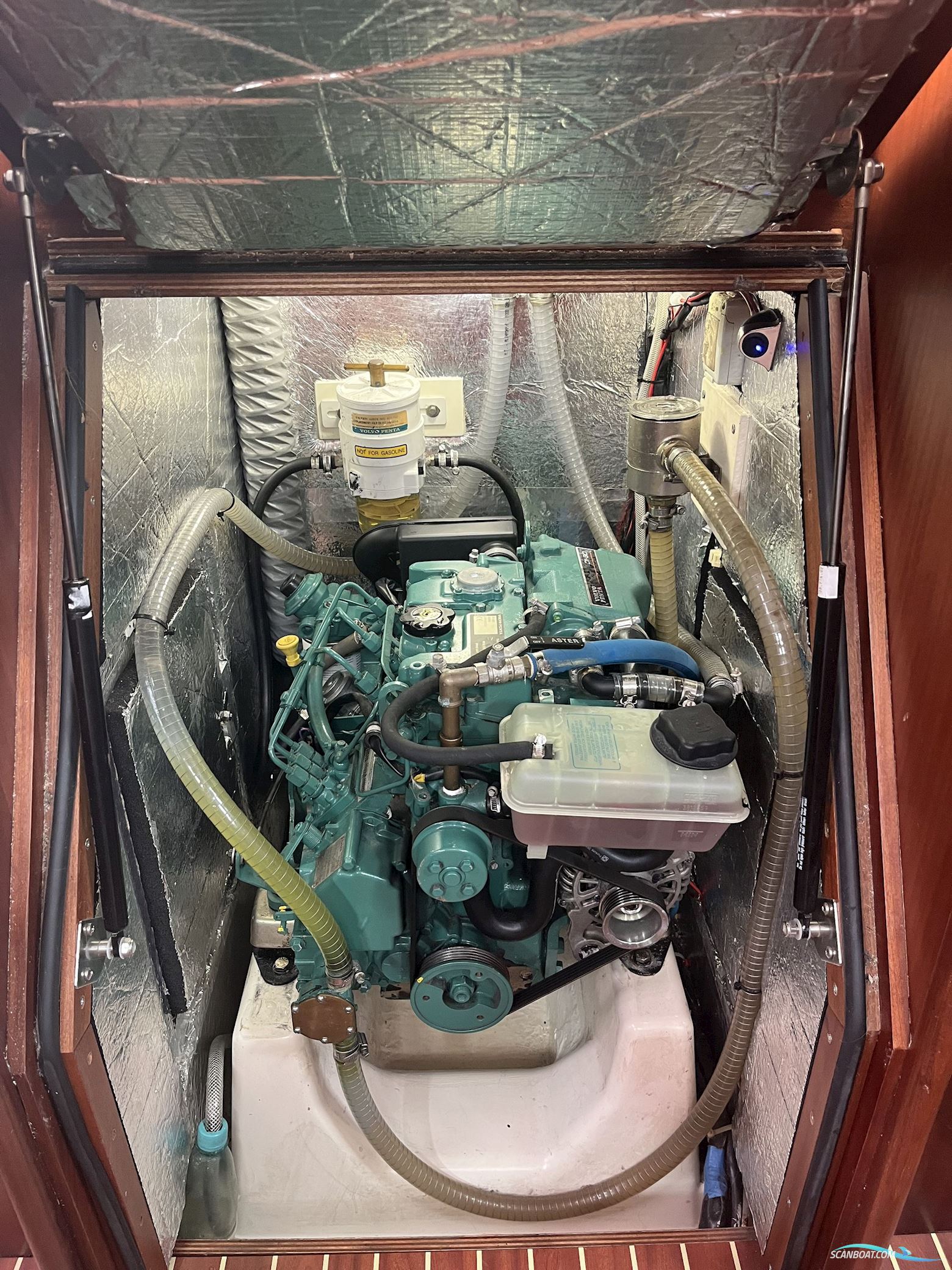 Salona 37 2008 - EU VAT Paid. Performance and comfortable living space combined.