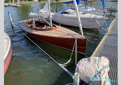 Sarbacane Zeilboten 2003, met Elektro Pod Kräutler 1,6 kW motor, Duitsland