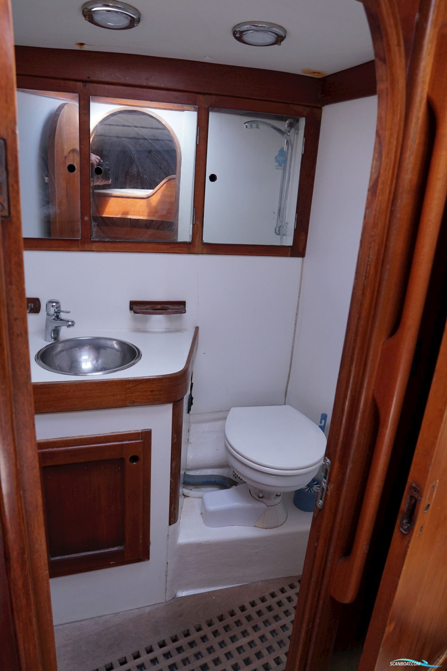 Scandinavian Cruiser Eagle 64