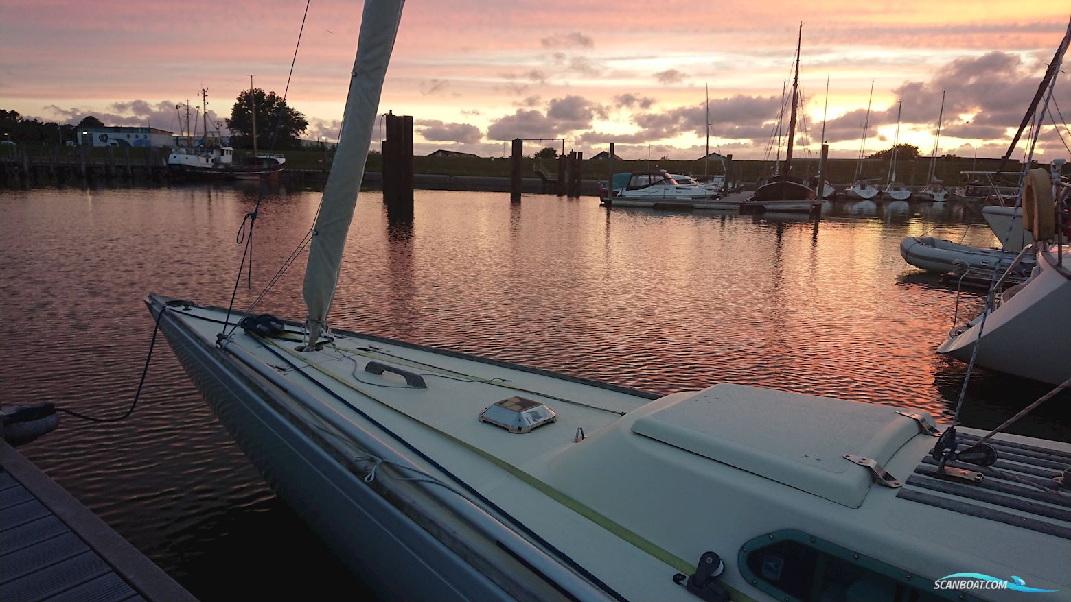 Schärenkreuzer Lotus 40